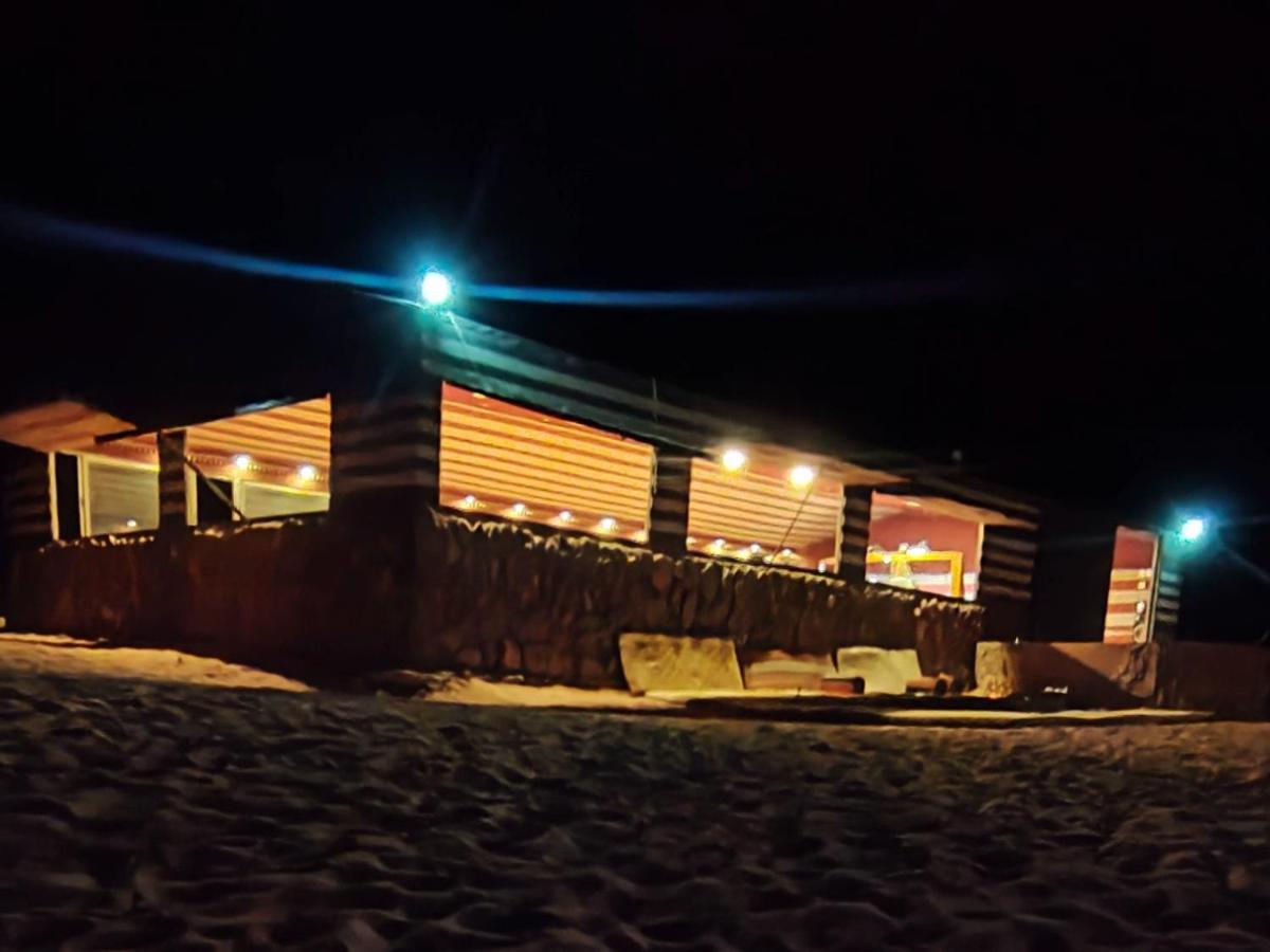 Rotana Camp Hotel Rum vádi Kültér fotó