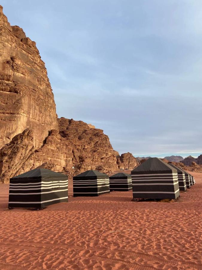 Rotana Camp Hotel Rum vádi Kültér fotó